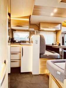 flucher-avtodom-knaus-3