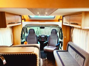 flucher-avtodom-knaus-4